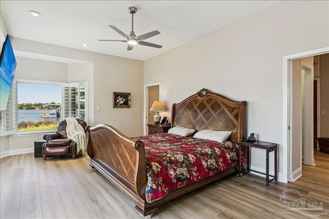 6281 Calle De Hidalgo, Navarre, FL 32566