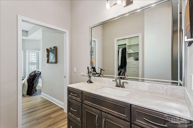 6281 Calle De Hidalgo, Navarre, FL 32566