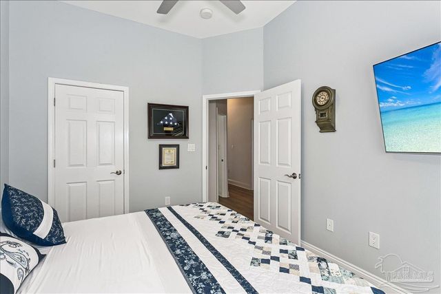 6281 Calle De Hidalgo, Navarre, FL 32566