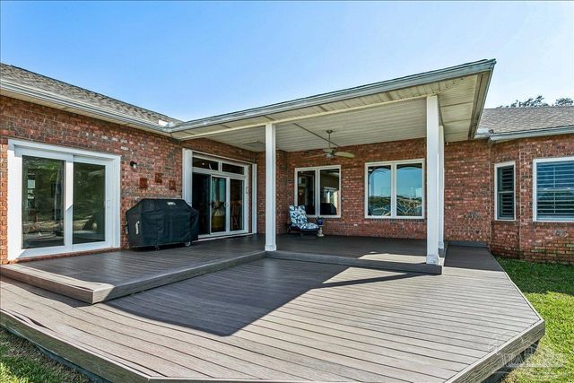 6281 Calle De Hidalgo, Navarre, FL 32566