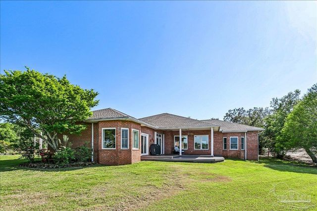 6281 Calle De Hidalgo, Navarre, FL 32566