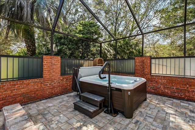 6281 Calle De Hidalgo, Navarre, FL 32566