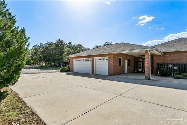 6281 Calle De Hidalgo, Navarre, FL 32566
