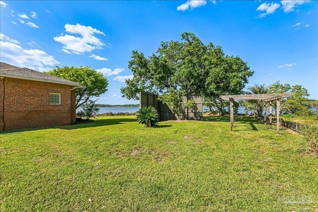 6281 Calle De Hidalgo, Navarre, FL 32566