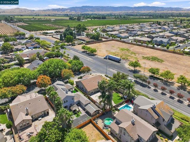 4519 Carnegie Ln, Brentwood, CA 94513