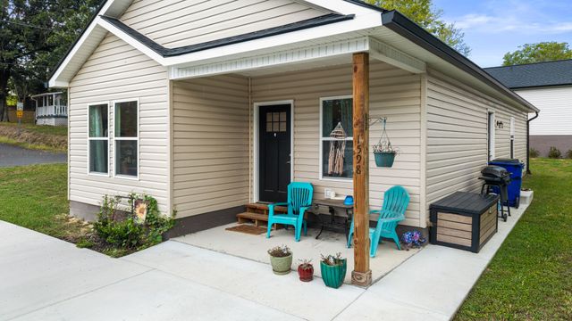 1598 Perry St, SE, Cleveland, TN 37311