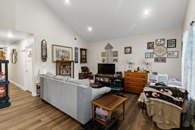1598 Perry St, SE, Cleveland, TN 37311