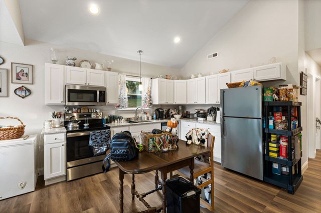1598 Perry St, SE, Cleveland, TN 37311