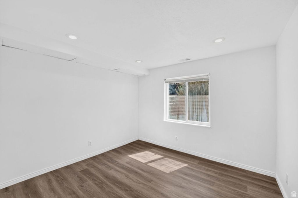 Image 15 of property listing at 5893 S ALPINE CREST CIR, Salt Lake City, UT 84118