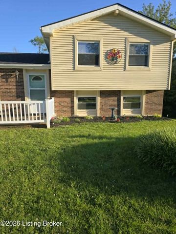 9804 Stanalouise Dr, Louisville, KY 40291