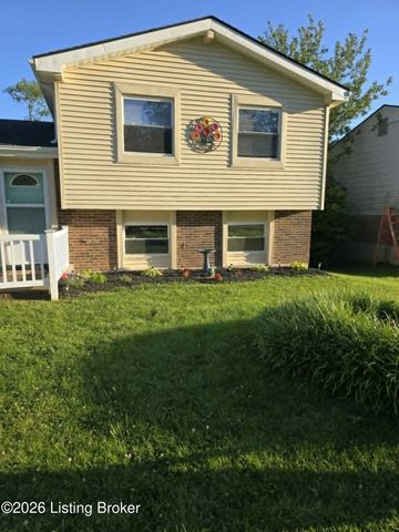 9804 Stanalouise Dr, Louisville, KY 40291