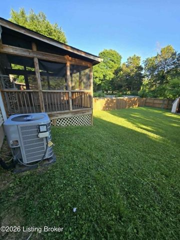 9804 Stanalouise Dr, Louisville, KY 40291