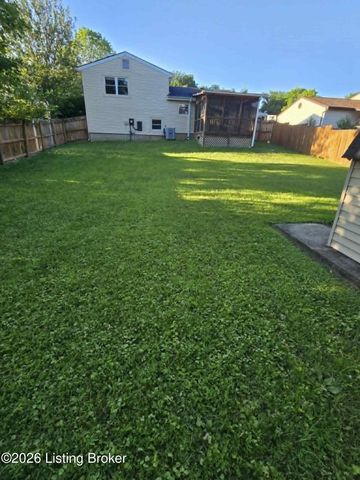 9804 Stanalouise Dr, Louisville, KY 40291