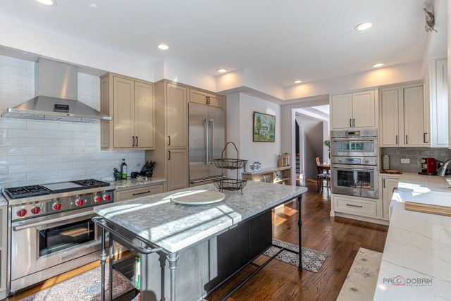 3031 Farner Court, Riverwoods, IL 60015