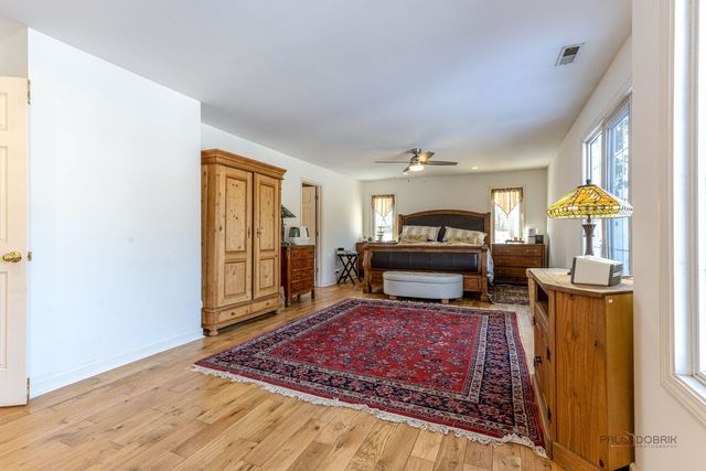 3031 Farner Court, Riverwoods, IL 60015