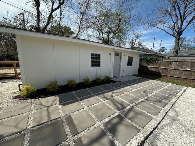 4109 Edison Street, Houston, TX 77009