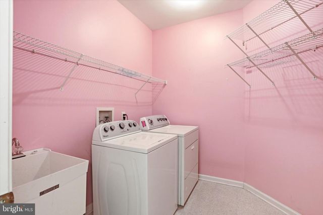 31 HARRINGTON DR, Columbus, NJ 08022