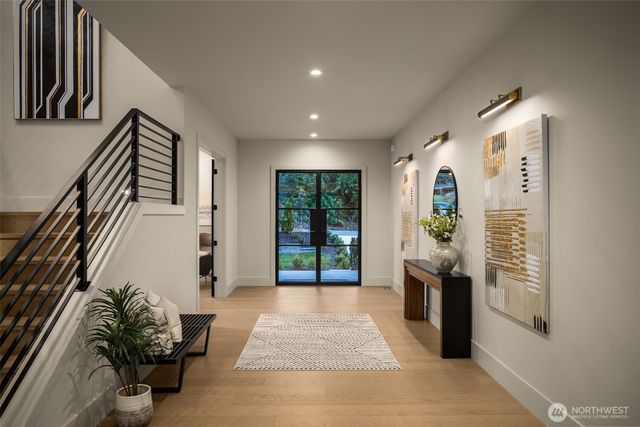 14948 SE 43rd Street, Bellevue, WA 98006