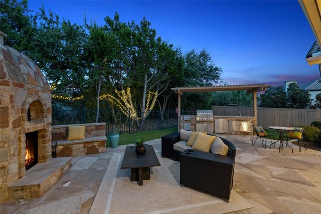 312 Horseback HOLW, Austin, TX 78732