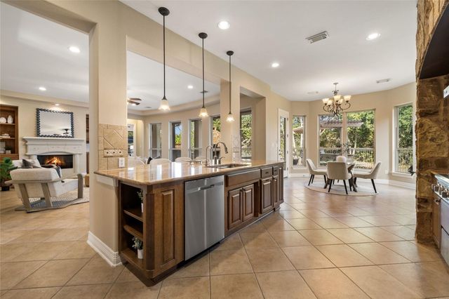 312 Horseback HOLW, Austin, TX 78732