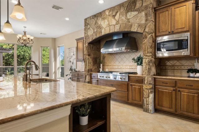 312 Horseback HOLW, Austin, TX 78732