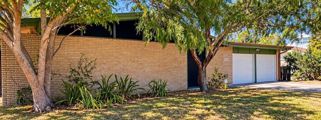 3120 Cove Way Dr, Corpus Christi, TX 78418
