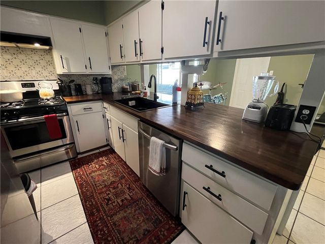 3120 Cove Way Dr, Corpus Christi, TX 78418