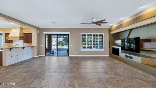 14426 W BECKER Lane, Surprise, AZ 85379