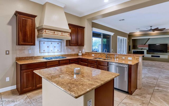 14426 W BECKER Lane, Surprise, AZ 85379