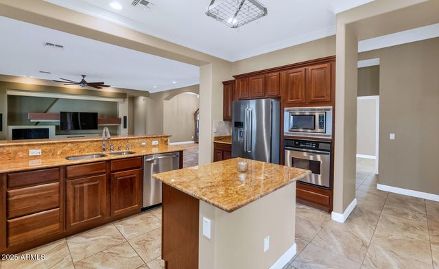 14426 W BECKER Lane, Surprise, AZ 85379