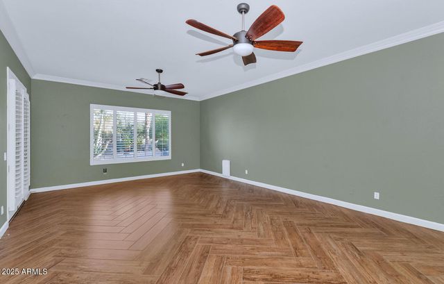 14426 W BECKER Lane, Surprise, AZ 85379