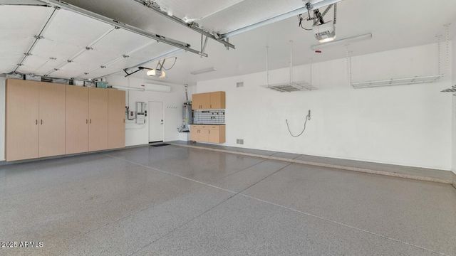 14426 W BECKER Lane, Surprise, AZ 85379