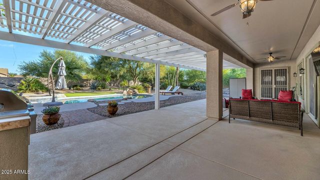 14426 W BECKER Lane, Surprise, AZ 85379