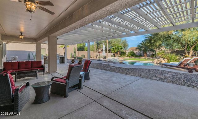 14426 W BECKER Lane, Surprise, AZ 85379