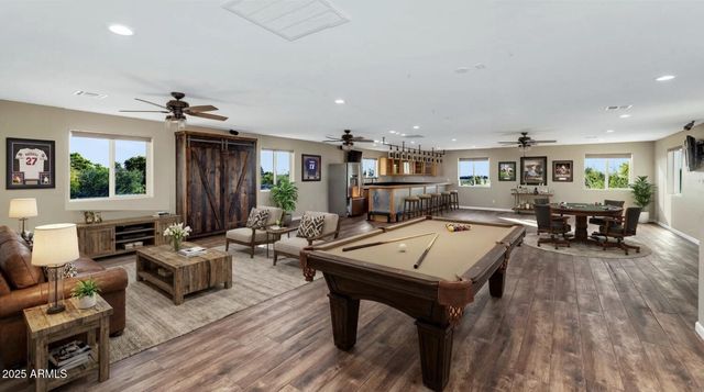 14426 W BECKER Lane, Surprise, AZ 85379