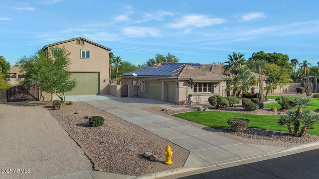 14426 W BECKER Lane, Surprise, AZ 85379