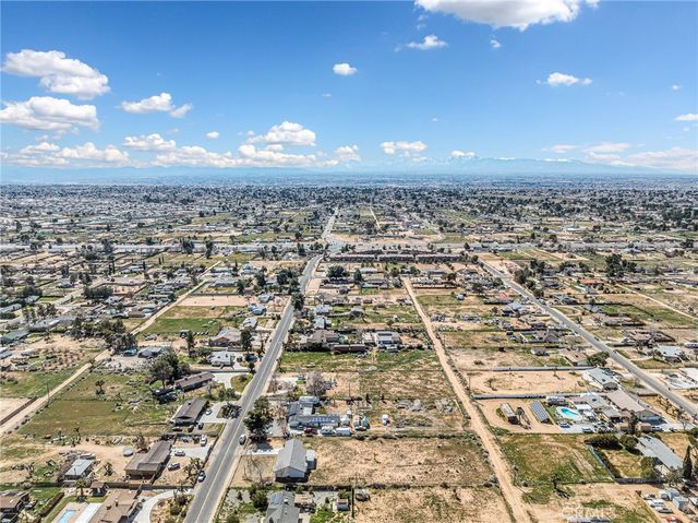 14266 Kiowa, Apple Valley, CA 92307