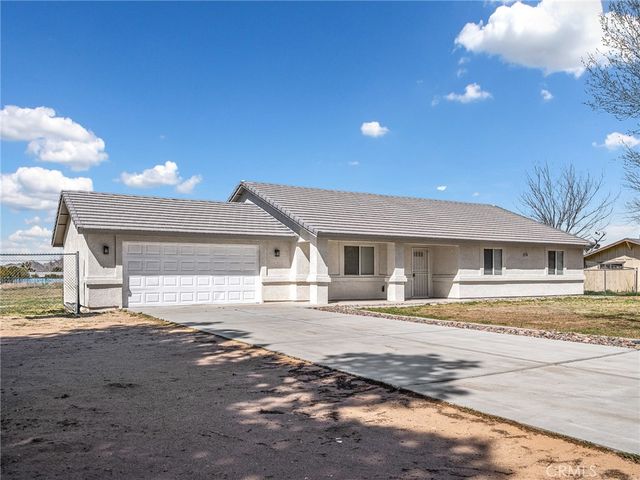 14266 Kiowa, Apple Valley, CA 92307