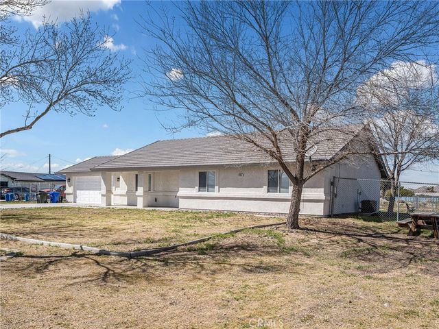 14266 Kiowa, Apple Valley, CA 92307