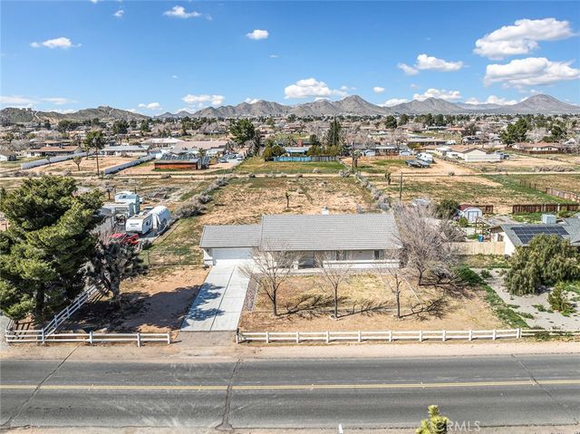 14266 Kiowa, Apple Valley, CA 92307