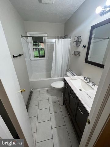 18019 LEE HWY, Amissville, VA 20106