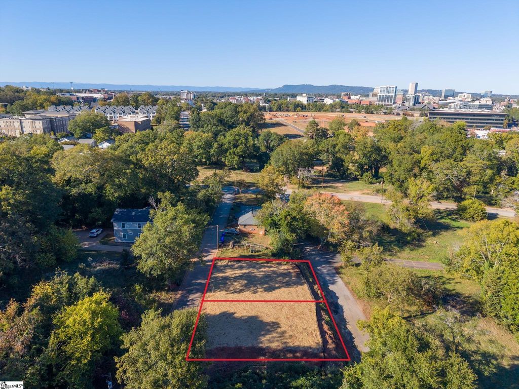 11 Urban Street, Greenville, SC 29601