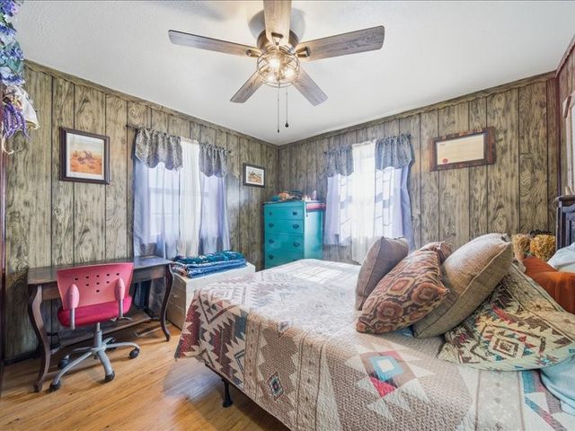 472589 E 660, Watts, OK 74964