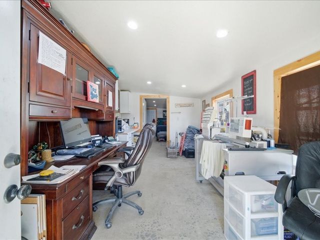 472589 E 660, Watts, OK 74964