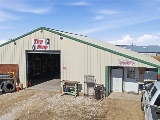 472589 E 660, Watts, OK 74964