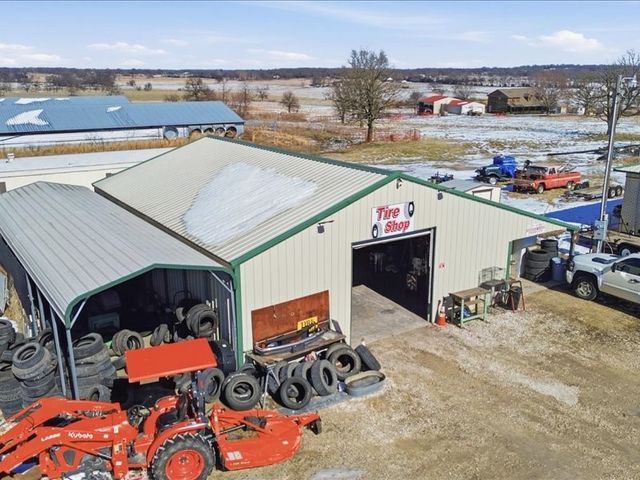 472589 E 660, Watts, OK 74964