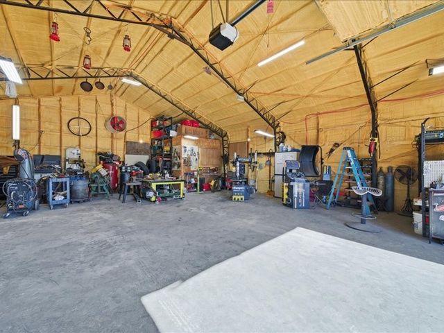 472589 E 660, Watts, OK 74964