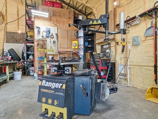 472589 E 660, Watts, OK 74964