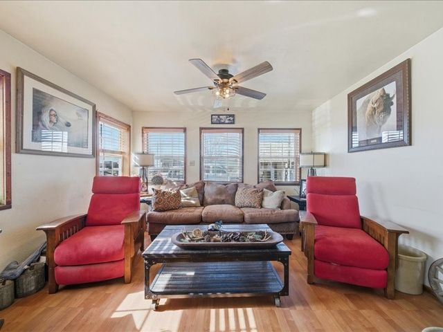 472589 E 660, Watts, OK 74964