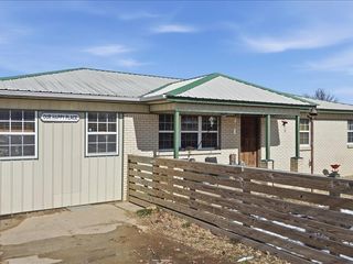 472589 E 660, Watts, OK 74964